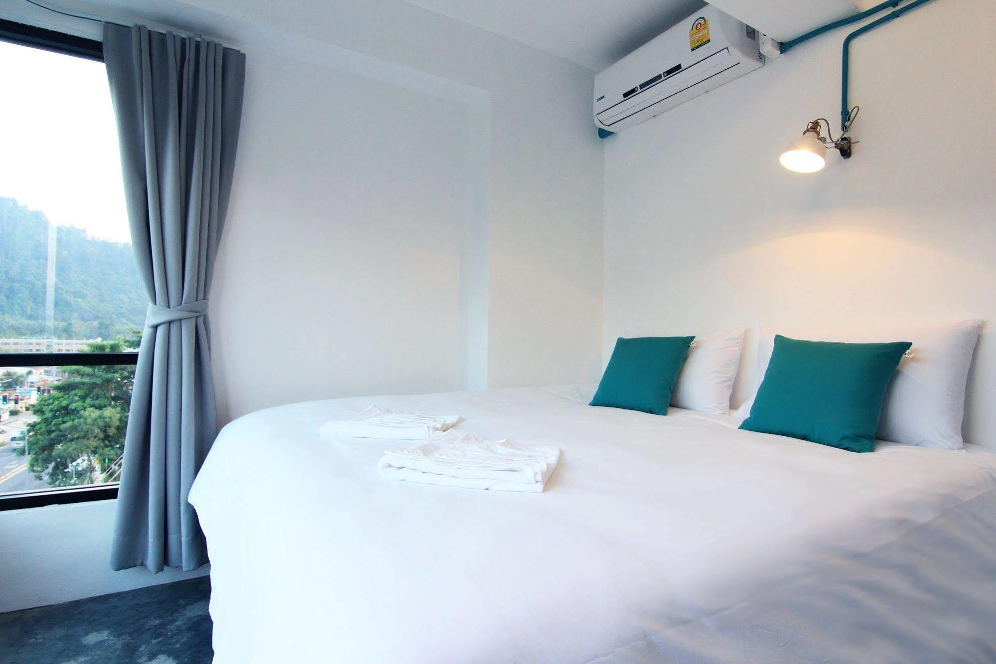 To Zleep Hotel Khaolak Khao Lak Esterno foto